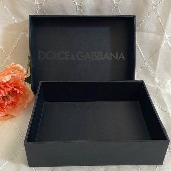 Dolce & Gabbana Padded Satin Gift Box - Picture 3 of 9